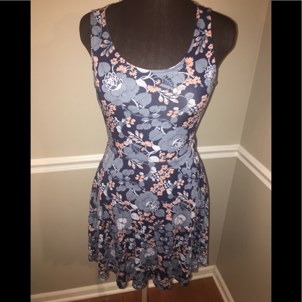 Agnes & Dora women’s floral dress XS sexy